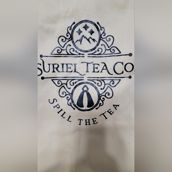 Cream Crewneck swearshirt - Picture 2 of 5